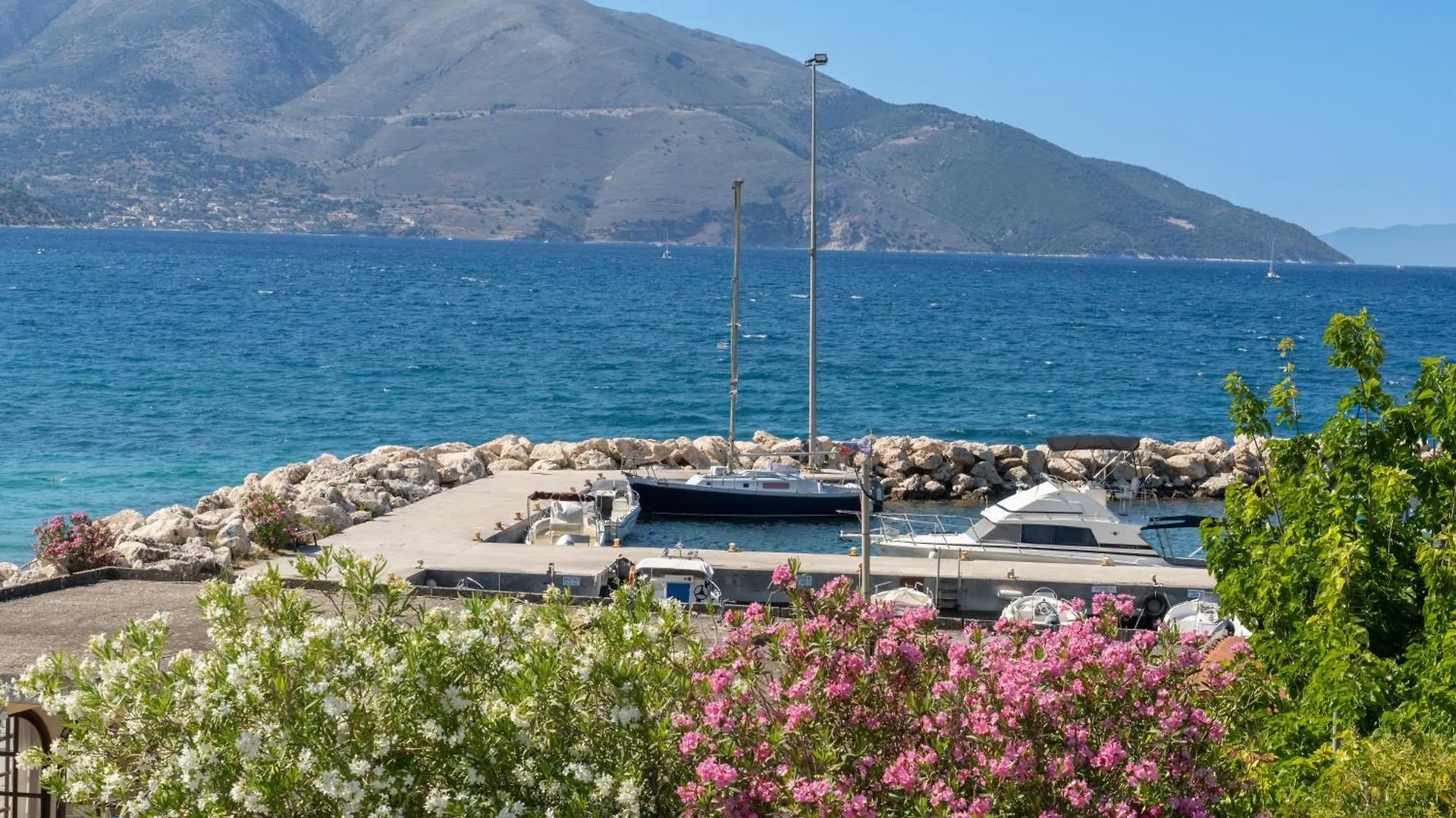 Filalithis Studios & Apartments Sami  Sami (Kefalonia)